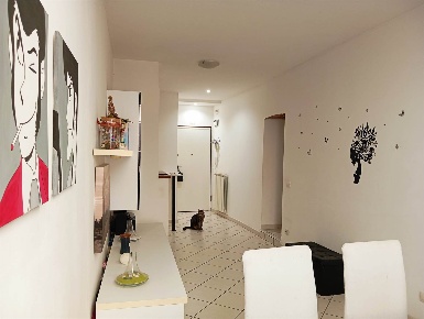 Foto Appartamento in Vico del Tribunale 8, Terni Centro Storico di 130 m²