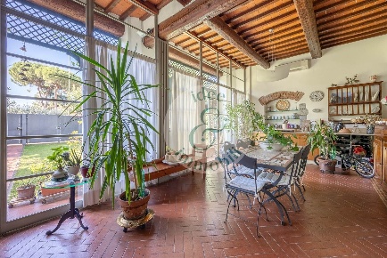 Foto Appartamento in Via F. Petrarca, Sesto Fiorentino Sesto Città