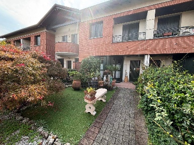 Foto Appartamento in Via Sondrio 11, Paderno Dugnano Calderara di 170 m²