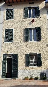 Foto Casa indipendente a Lucca Sant'Anna di 160 m² con 6 locali in vendita