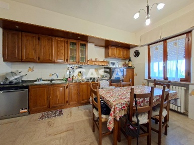 Foto Appartamento a Bientina di 105 m² con 5 locali in vendita