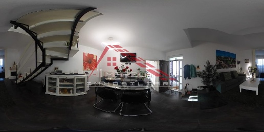 Foto Villa unifamiliare a Montignoso Marina Verde, Renella di 120 m²