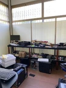 Foto Locale commerciale a Arcola di 88 m² con 4 locali in vendita