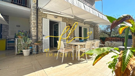 Foto Appartamento a Rosignano Marittimo Castiglioncello di 86 m² in vendita