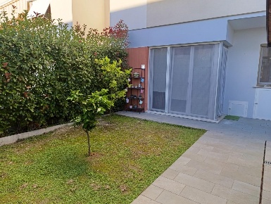 Foto Appartamento a San Giuliano Terme Ghezzano di 70 m² con 3 locali