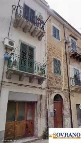 Foto Appartamento a Palermo Montegrappa di 130 m² con 4 locali in vendita