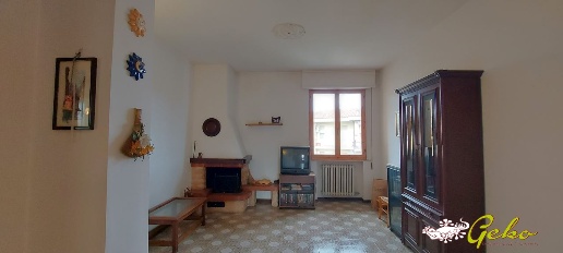Foto Appartamento a Poggibonsi Centro di 104 m² con 6 locali in vendita