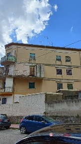 Foto Appartamento in Villaggio Aldisio, Messina Gazzi di 75 m² con 3 locali