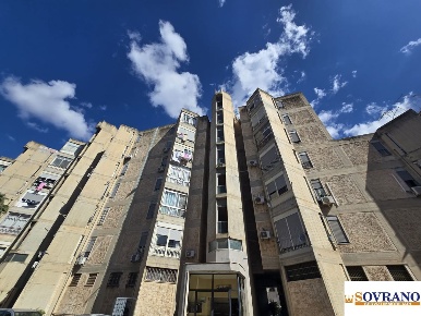 Foto Appartamento a Palermo Tribunale di 120 m² con 5 locali in vendita