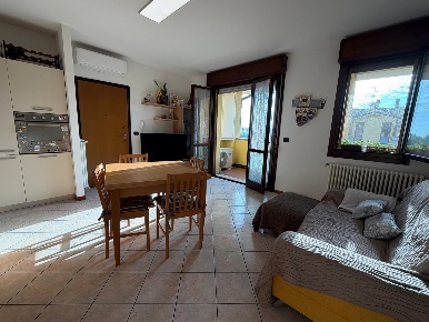 Foto Appartamento in VIA VICINELLI, Budrio di 90 m² con 3 locali in vendita