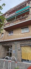 Foto Appartamento in Via Nazionale Piemonte, Savona di 84 m² con 3 locali
