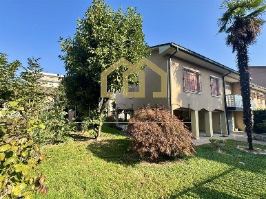Foto Villa bifamiliare in via Baggi, Lodi San Fereolo, Albarola, Faustina