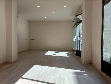 Foto Negozio a Cassano d'Adda di 63 m² in vendita