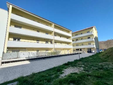 Foto Appartamento in AIA CHIAVELLA, L'Aquila Bagno - Monticchio di 100 m²