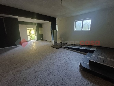 Foto Negozio in Via CAMPIDOGLIO 60, Ceprano Centro di 160 m² con 3 locali