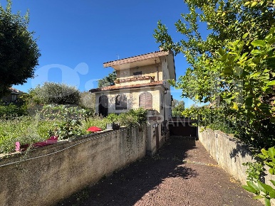 Foto Villa unifamiliare in Via Curiel 38, Marino Santa Maria delle Mole