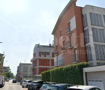 Foto Appartamento in Monte Rosa, Rozzano Centro di 58 m² con 2 locali