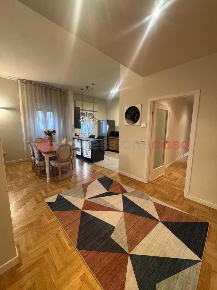 Foto Appartamento a Pistoia Stadio di 95 m² con 4 locali in vendita
