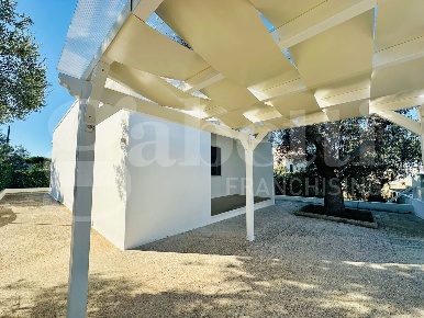 Foto Casa indipendente in Via TORRE SUDA 1001, Racale Torre Suda di 100 m²