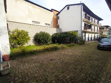 Foto Appartamento in Via chiosco 0, Cuceglio Centro di 350 m² con 12 locali