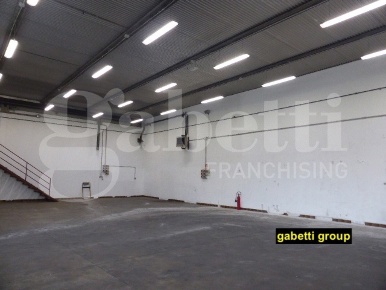 Foto Capannone industriale a Silea Centro di 300 m² con 2 locali in vendita