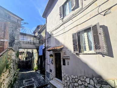 Foto Appartamento in Via Rossi 47, Segni di 50 m² con 2 locali in vendita