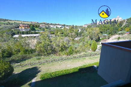 Foto Appartamento a Appignano del Tronto Centro di 120 m² con 5 locali