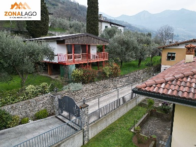 Foto Casa indipendente in VIA MOTTA, Sale Marasino Centro di 60 m²