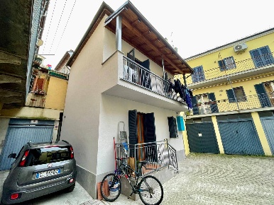 Foto Casa indipendente in Via Andrea Vochieri, Alessandria di 95 m²