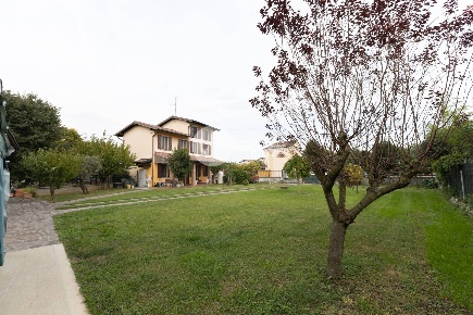 Foto Villa singola in VIA CREMONA, Borgo San Giacomo Centro di 145 m²