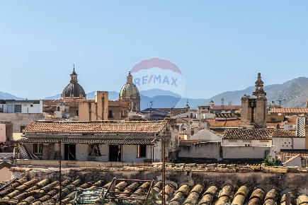 Foto Appartamento a Palermo Castellammare di 130 m² con 4 locali in vendita