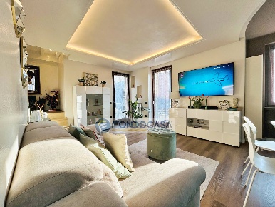 Foto Appartamento in VIA MANTOVA, Peschiera del Garda Centro di 139 m²