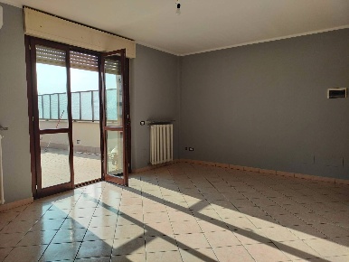 Foto Appartamento in Corso Carlo Marx, Alessandria Cristo di 115 m²