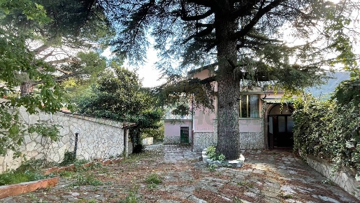 Foto Casa indipendente a Grottolella di 190 m² con 5 locali in vendita