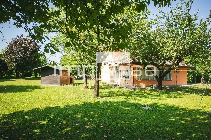 Foto Casa indipendente in Via Sgarbariol, Oderzo Centro di 215 m²