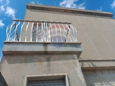 Foto Appartamento in Via Mario Rapisardi, Ragusa Centro di 83 m² in vendita