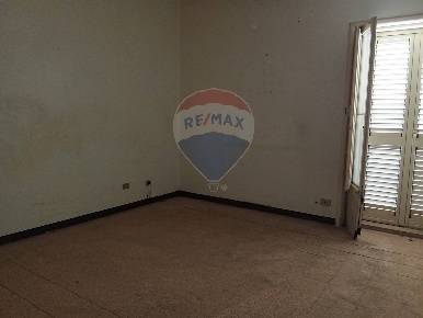 Foto Appartamento in Via Solferino, Ragusa Centro di 72 m² con 3 locali