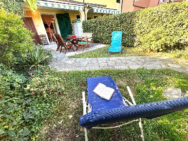 Foto Appartamento in Via Cav. F. Perseghini, Albenga di 50 m² con 2 locali