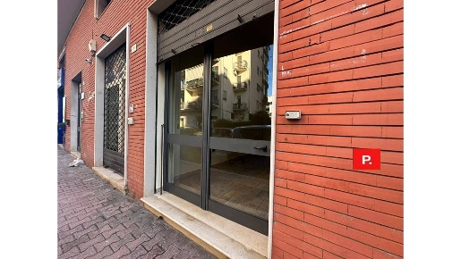 Foto Locale commerciale in Via De Gasperi, Santa Maria Capua Vetere