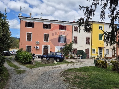 Foto Appartamento in via filettole località Baltrocca, Lucca di 120 m²
