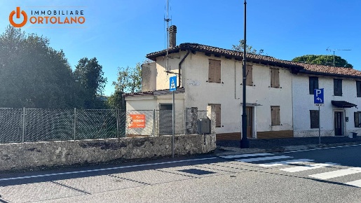 Foto Villa a schiera in via Garibaldi, Sagrado Centro di 135 m² in vendita