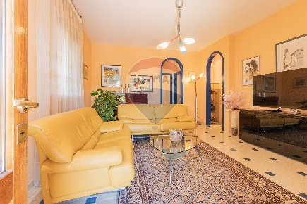 Foto Villa a schiera in Strada Dello Schiamante, Bari Torre a Mare
