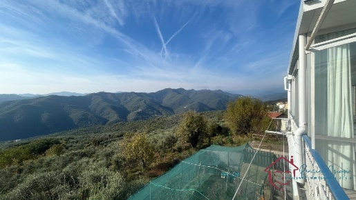 Foto Case semi ndipendenti in Via Capitolo, Onzo Capitolo Costa di 100 m²