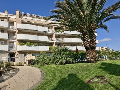 Foto Appartamento a Roma Ostia Levante di 35 m² con 1 locali in vendita