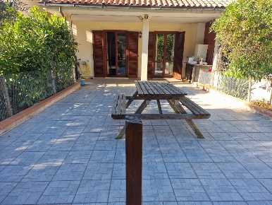 Foto Appartamento in Via della Cava 11, Amelia di 93 m² con 5 locali