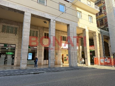 Foto Ufficio in Via Vittorio Veneto 99, La Spezia Centro Storico di 220 m²