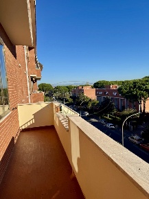 Foto Appartamento a Livorno La Rosa di 100 m² con 5 locali in affitto