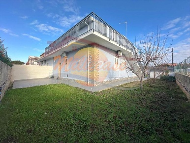 Foto Appartamento in VIA DEL FAGIANO, Siracusa Carrozziere - Sacramento