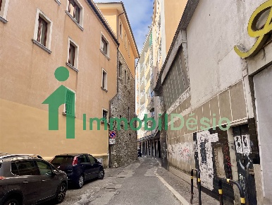 Foto Appartamento a Potenza Centro di 105 m² con 5 locali in vendita