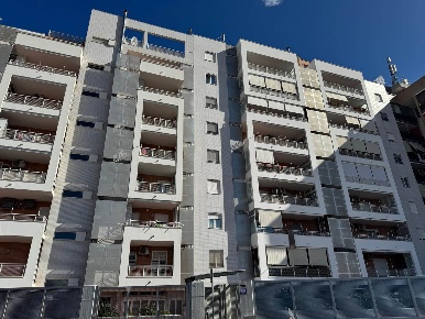 Foto Appartamento in Via Padre Pio  4, Bari Japigia di 120 m² con 4 locali